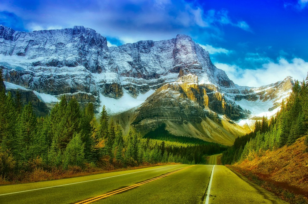 banff-nature-rocky-mountains-canada-vancouver-travel